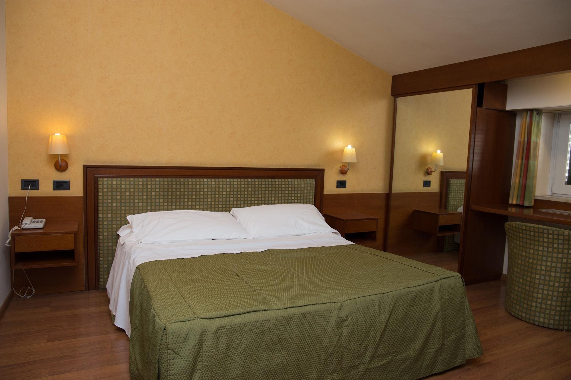 Hotel Montreal Ragusa Eksteriør billede